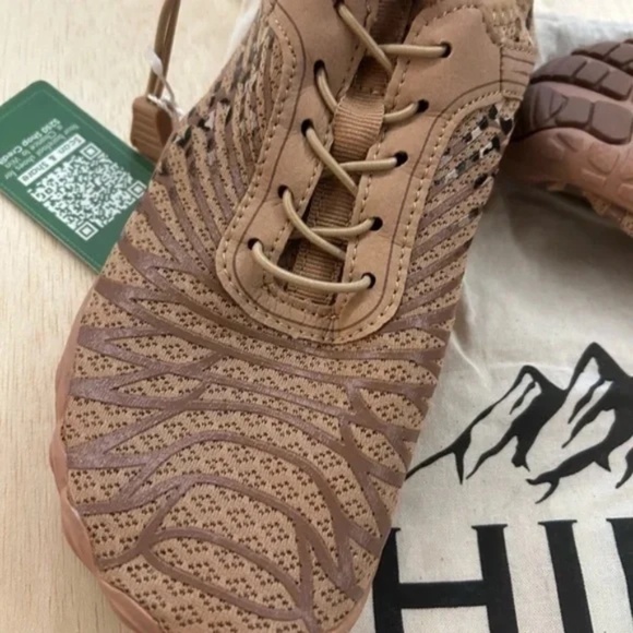 New Hike "Barefoot" Shoes Lorax Leopard Print Unisex EU 43 - Picture 2 of 6